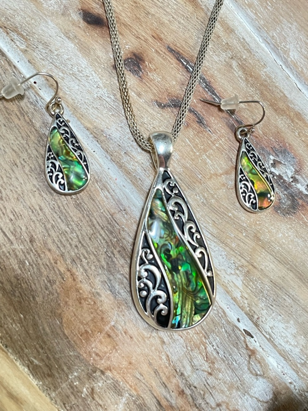 Abalone Shell Teardrop Pendant Necklace and Earrings Set - Green